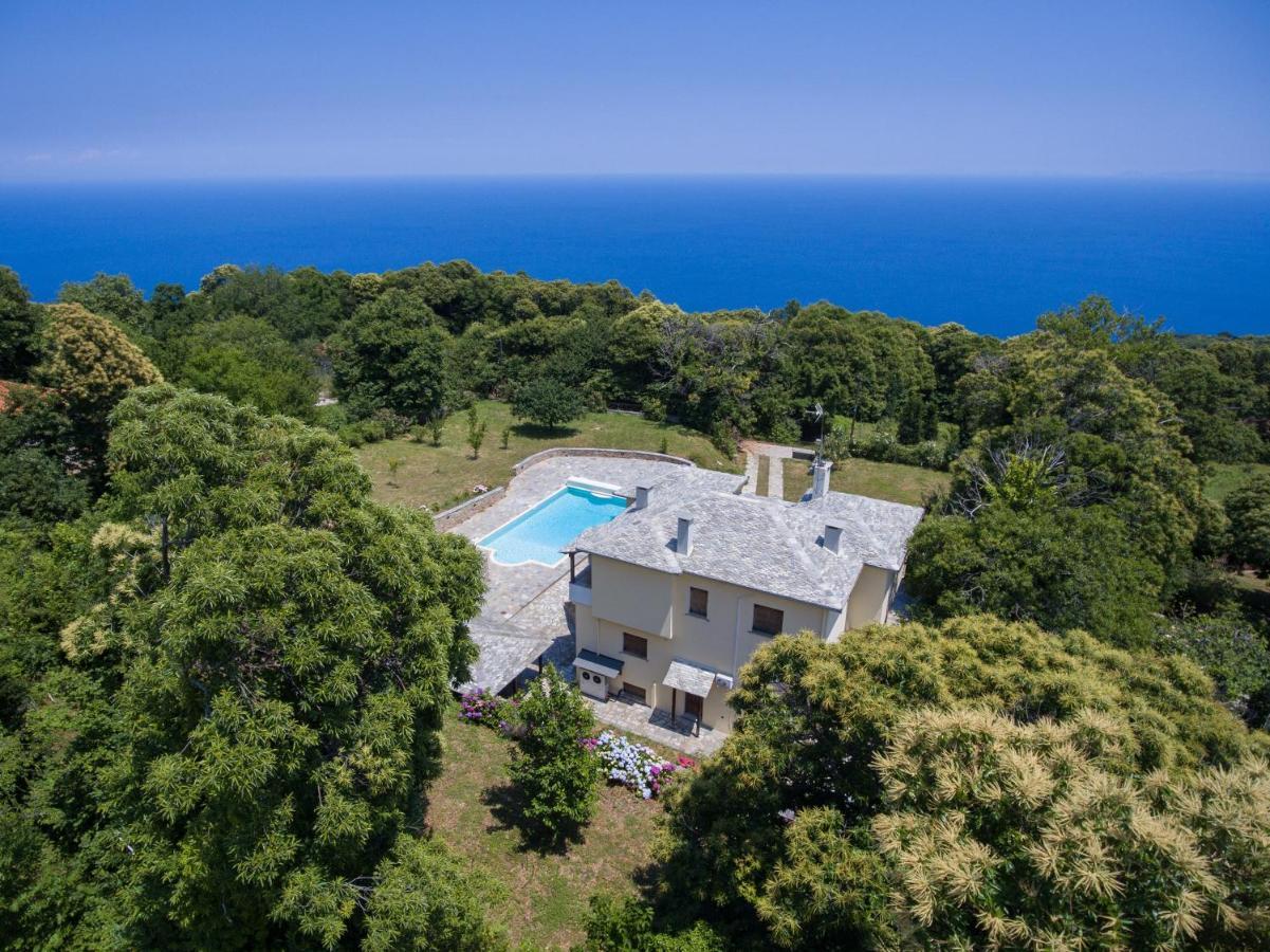 Luxury Villa With Pool In Tsagarada Esterno foto
