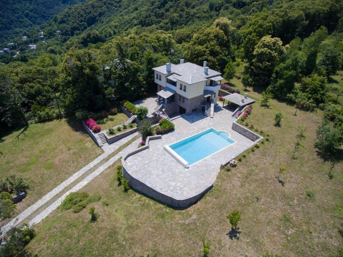 Luxury Villa With Pool In Tsagarada Esterno foto